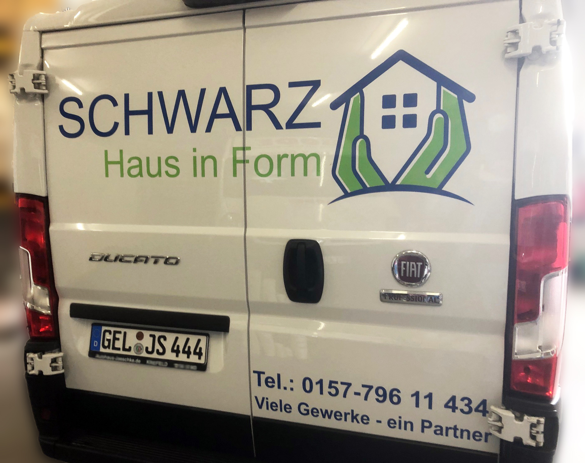 Haus in Form auto 3